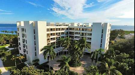 1930 Harbourside Dr #124 Longboat Key, FL 34228