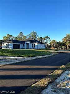 2659 SE 6th Ave Naples, FL 34117