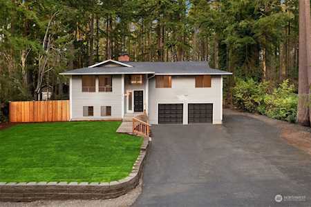 6819 77th Street Ct NW Gig Harbor, WA 98335