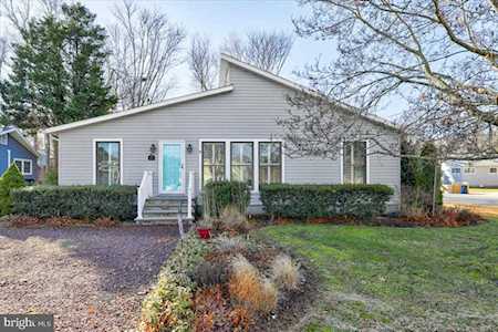 610 Collins St Bethany Beach, DE 19930