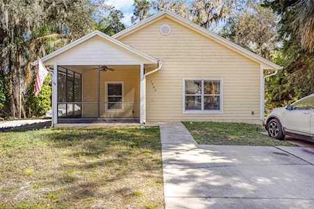 1983 Spring Ave Oviedo, FL 32765