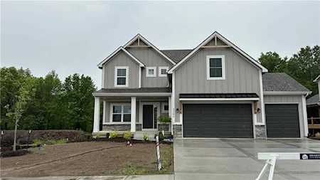 2346 Fishing Ln Kearney, MO 64060