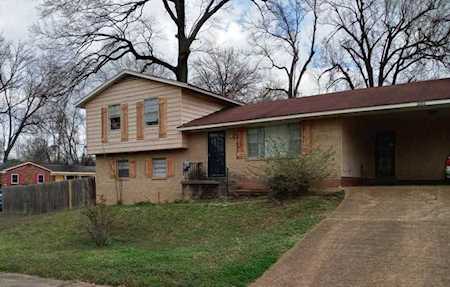 1195 Finch Dr Memphis, TN 38127