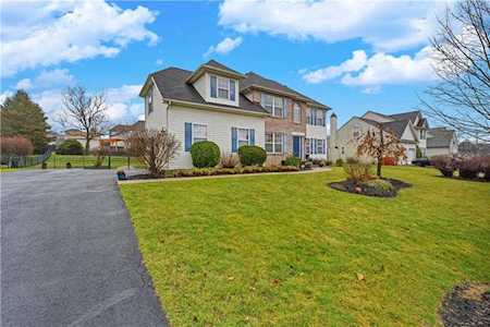1555 Thornwood View Easton, PA 18040