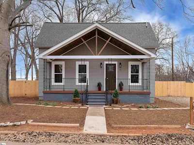 15 Haynesworth St Greenville, SC 29611