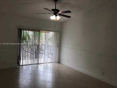 10741 Cleary Blvd #306 Plantation, FL 33324