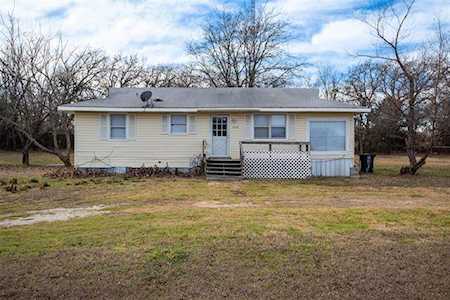 2516 Pecan Valley Court Cleburne, TX 76031