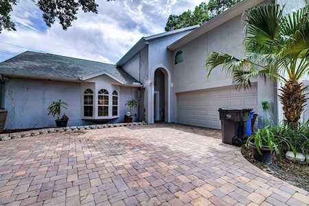 15508 Ramblebrook Ln Tampa, FL 33624