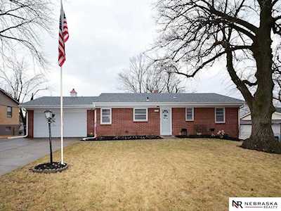 3009 Blue Ridge Dr Bellevue, NE 68147