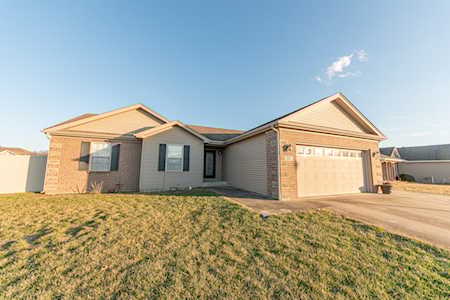 4657 Clairmont Dr Columbus, IN 47203