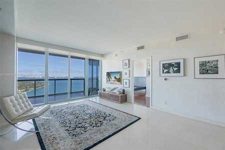 601 NE 36 St #2509 Miami, FL 33137