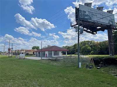 16714 S Us Highway 441 Summerfield, FL 34491