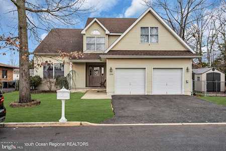 2106 Driscoll Rd Toms River, NJ 08753