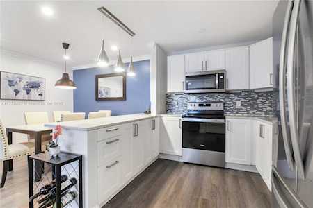 6421 Bay Club Dr #2 Fort Lauderdale, FL 33308