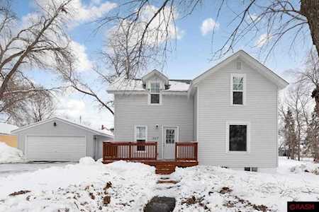 307 SE 2nd Ave Mapleton, MN 56065
