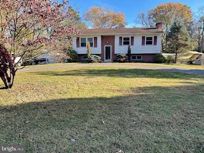 81 Taunton Rd Medford, NJ 08055