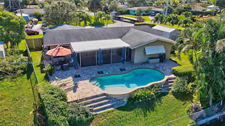 1083 SW 25th Ave Boynton Beach, FL 33426