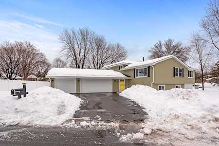 12525 33rd Avenue S Burnsville, MN 55337