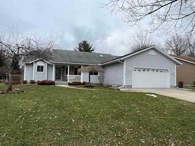 1011 Broadway Dr Sun Prairie, WI 53590