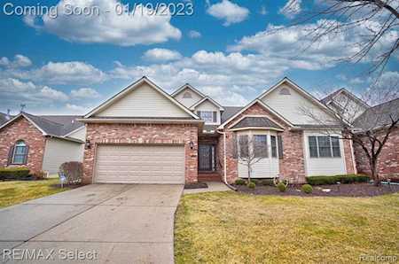 13096 Harbor Landings Dr Fenton Twp, MI 48430