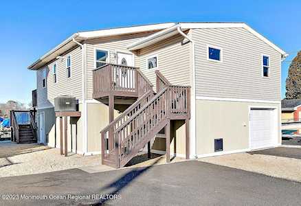 125 E Brig Dr Little Egg Harbor, NJ 08087