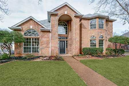 7609 Oak Knoll Drive North Richland Hills, TX 76182