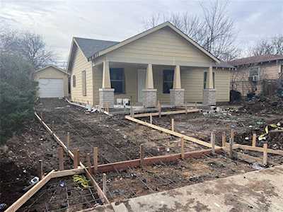 1216 E Hattie Street Fort Worth, TX 76104