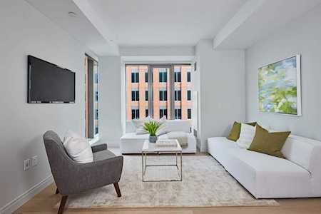 135 Seaport Blvd #135-606 Boston, MA 02210