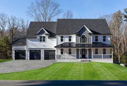 393 Prospect Street Franklin, MA 02038