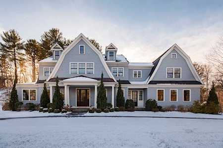 8 Scotch Pine Road Weston, MA 02493