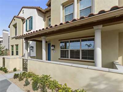 19097 Azul Ln Huntington Beach, CA 92648