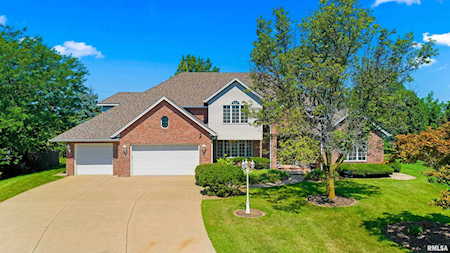 1224 W Cayman Cove Peoria, IL 61615