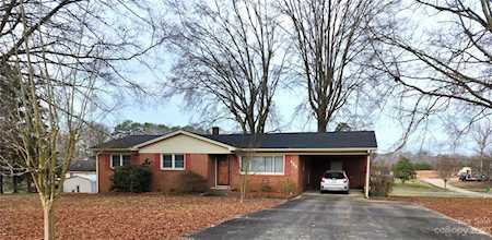 625 Dick St Albemarle, NC 28001