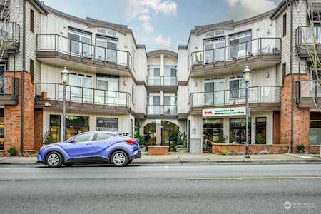 505 5th Ave S #203 Edmonds, WA 98020
