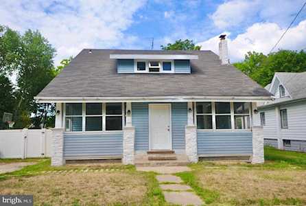 137 W Center St Clayton, NJ 08312