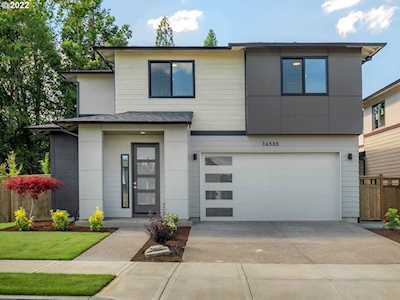 16535 SE Silver Creek Falls DR Happy Valley, OR 97086