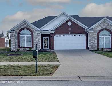 222 Potomac Bend Mt Washington, KY 40047