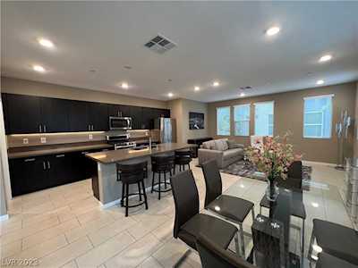 11315 Kraft Mountain Ave #102 Las Vegas, NV 89135