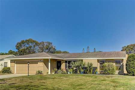1005 Ponderosa Pine Ln Sarasota, FL 34243