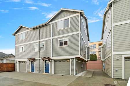 4121 42nd Ave SW #A Seattle, WA 98116