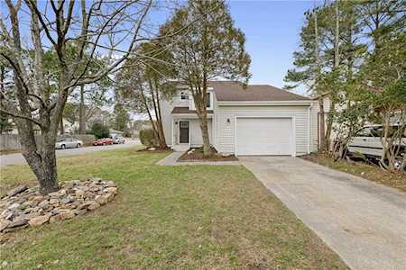 1663 Dylan Dr Virginia Beach, VA 23464