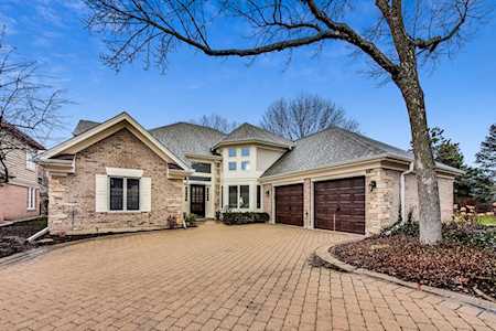 526 Rivershire Place Lincolnshire, IL 60069