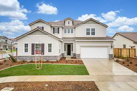 10338 Montaria Way Elk Grove, CA 95757