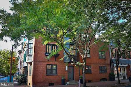 2101 Locust St Philadelphia, PA 19103