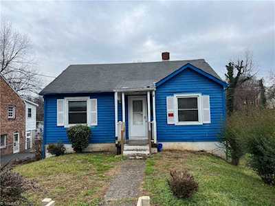 1109 Rundell Street Winston Salem, NC 27105