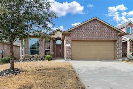 6669 Friendsway Drive Fort Worth, TX 76137