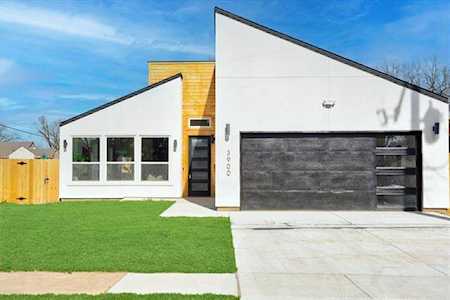 3900 E Diamond Avenue Dallas, TX 75215