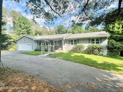 108 View Ct Saylorsburg, PA 18353