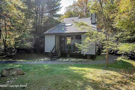 7 Ski Side Dr Tannersville, PA 18372
