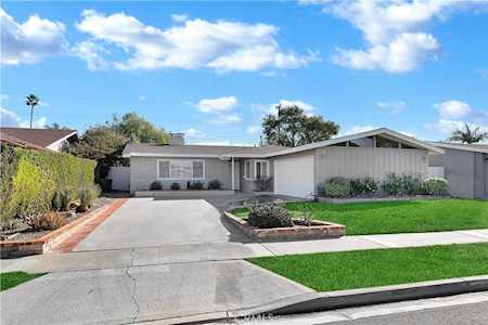 3222 Colorado Place Costa Mesa, CA 92626